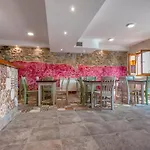 El Campo De Petra Hostel Γκράντο