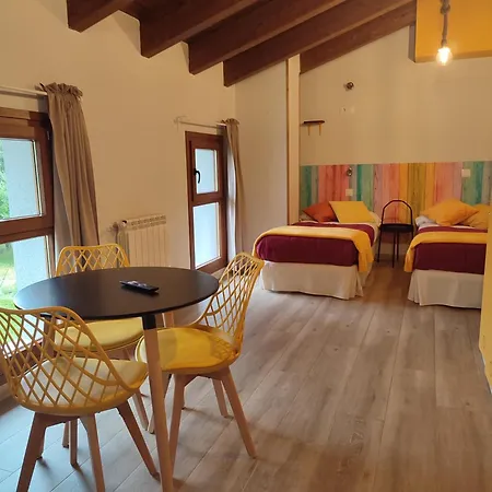 אכסניה El Campo De Petra גראדו