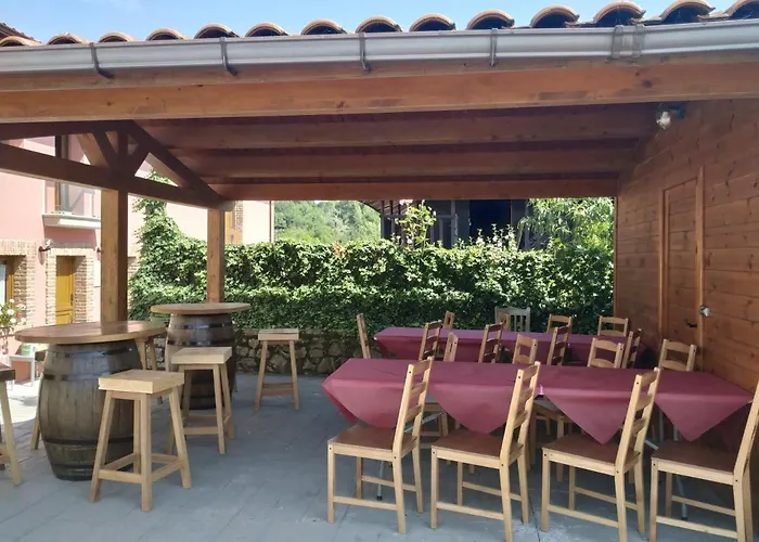 Hostal El Campo De Petra Grado