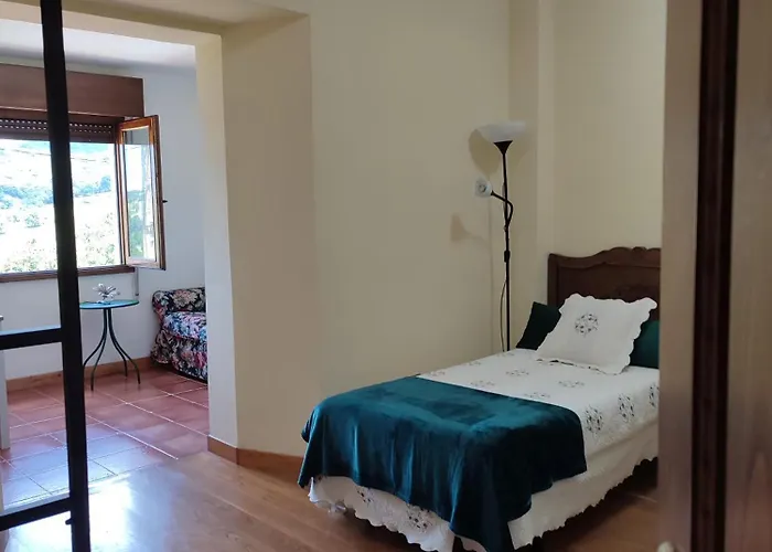 Hostal El Campo De Petra